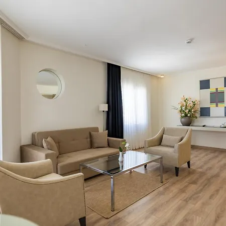 Sisus Marina Otel Çeşme