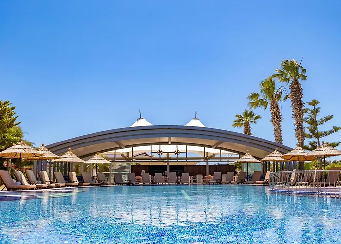 Sisus Marina Hotell 4*