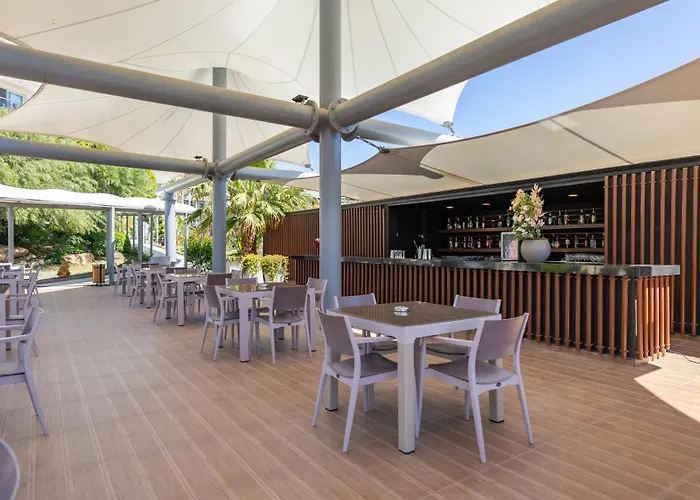 Sisus Marina Hotell Çeşme