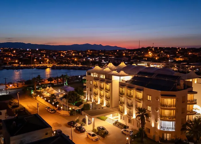 Sisus Marina Hotell Çeşme