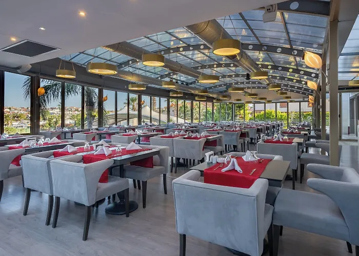 Sisus Marina Hotell 4*