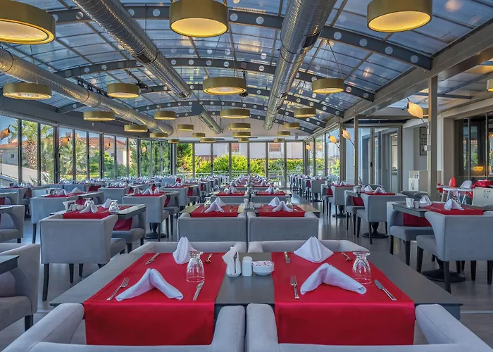 Hotell Sisus Marina 4*