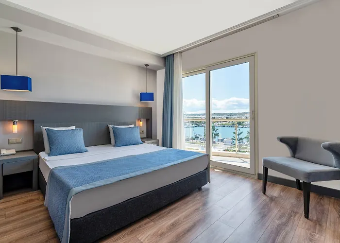Hotell Sisus Marina Çeşme