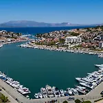 Hotell Sisus Marina 4*