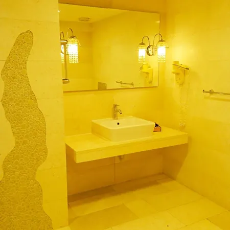 Sisus Marina Hotel