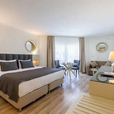 Sisus Marina 4* Çeşme