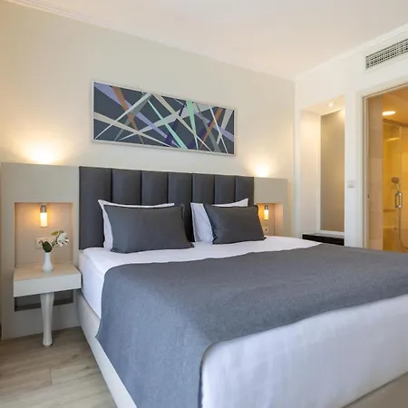 Sisus Marina 酒店 Çeşme