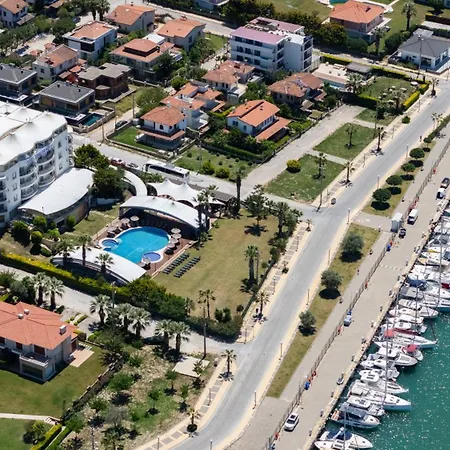 Sisus Marina 4* Çeşme
