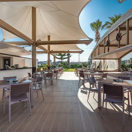 Sisus Marina 酒店